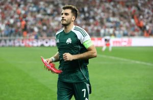 Συγκινητικός ο Ιωαννίδης: «Λέω εις το επανιδείν»