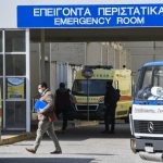Στο Πανεπιστημιακό Νοσοκομείο Πάτρας νοσηλεύεται φοιτητής που τον δάγκωσε φίδι στο κέντρο της πόλης