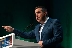 Η πολιτική επιστροφή Τσίπρα ξεκινά από το Economist: Στο Βελλίδειο πριν τον Μητσοτάκη