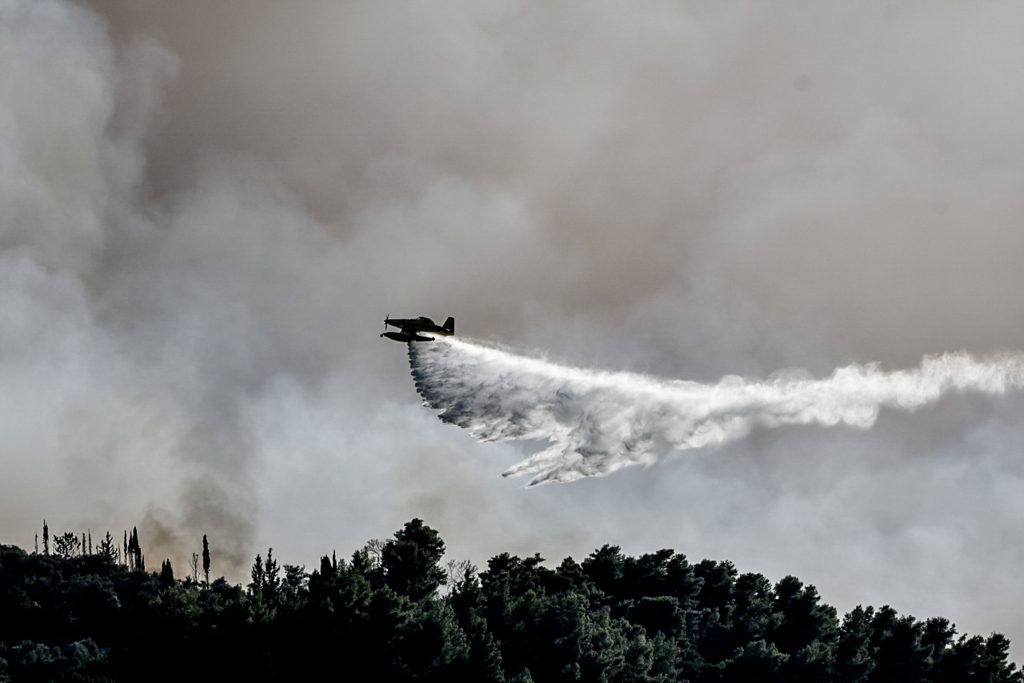 Πυροσβεστικό αεροσκάφος επιχειρεί