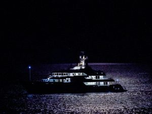 Χαλκιδική: Δεν επετράπη ο απόπλους πλοίου λόγω βλάβης στο λιμάνι Αμμουλιανής