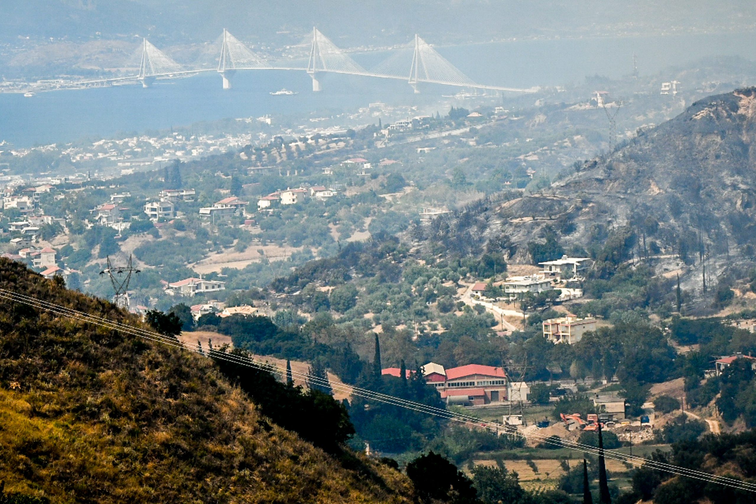«Καμπανάκι» Σαρηγιάννη για την Πάτρα: Τρεις φορές πάνω από το όριο οι καρκινογόνες ενώσεις στα σωματίδια καπνού