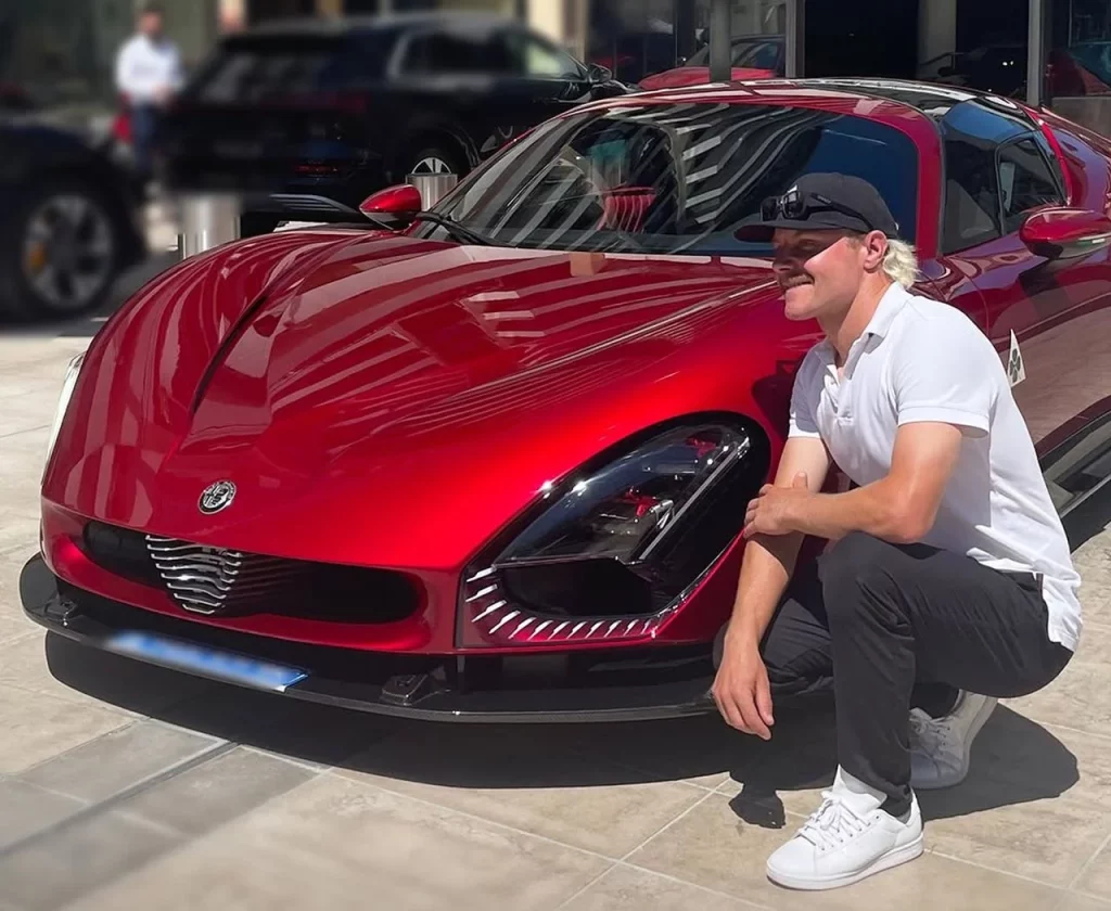 O πιλότος της F1 Βάλτερι Μπότας αγόρασε μια Alfa Romeo 33 Stradale