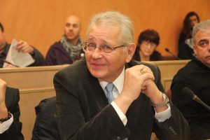 Δημήτρης Κωνσταντάρας: Η ζωή, η καριέρα και η προσφορά του στην Ελλάδα