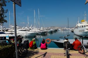 Μαρίνα Φλοίσβου: Παρουσιάστηκε το πρώτο ηλεκτροκίνητο σκάφος υπηρεσίας