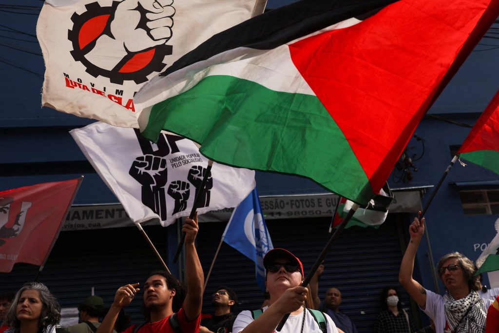 Γαλλία: Έρευνα για αυτοκόλλητα «Free Palestine» σε οχήματα Εβραίων τουριστών