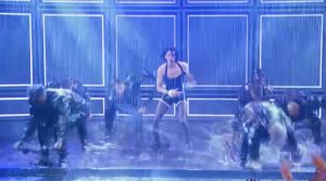 Ο Τομ Χόλαντ μιλά για το παρασκήνιο της αξέχαστης εμφάνισής του στο «Lip Sync Battle»