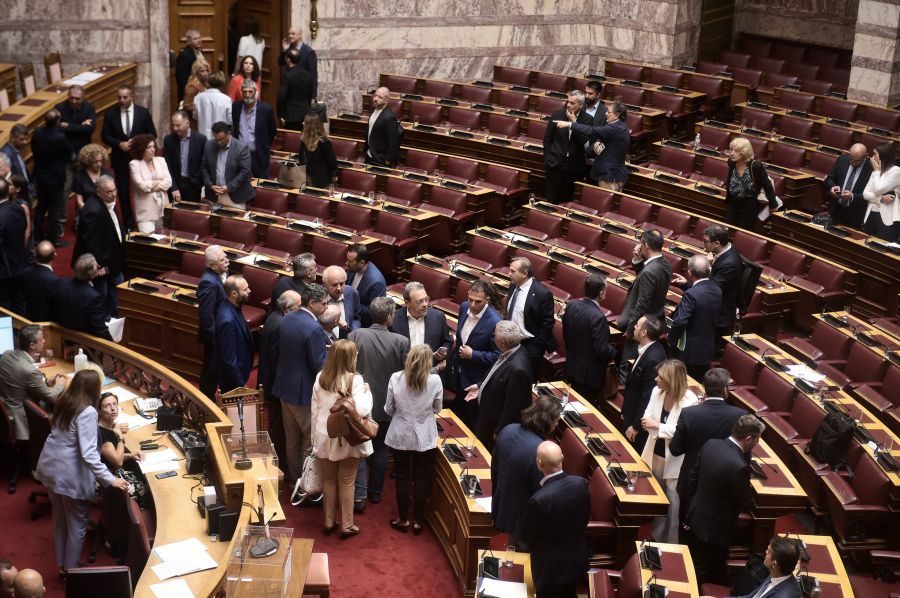 Τέσσερα χρονικά ορόσημα που διαμορφώνουν τις πολιτικές ισορροπίες