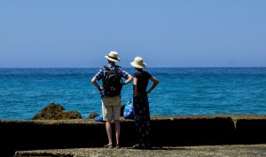 Καιρός: Ηλιοφάνεια, λίγες μπόρες και ενισχυμένοι άνεμοι στο Αιγαίο – Πρόγνωση από την Ελίνα Καρέτσου