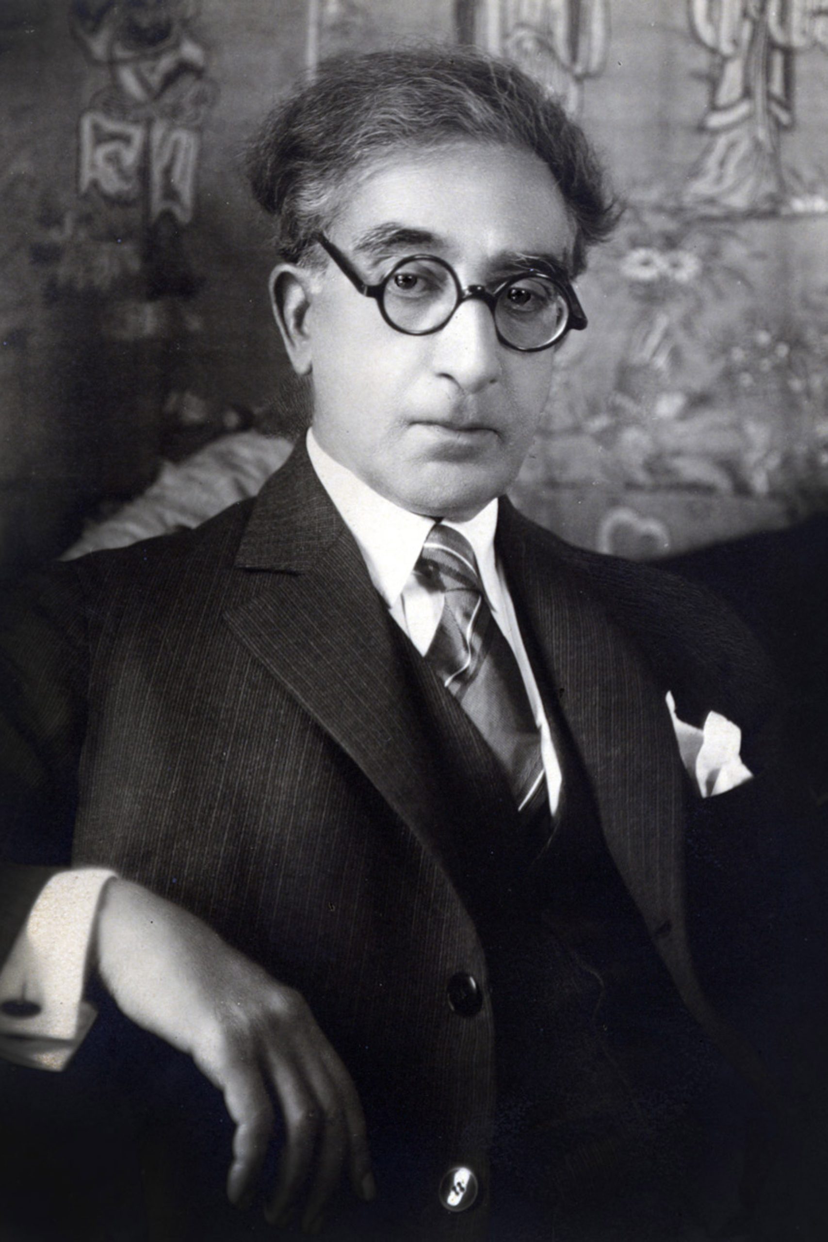 Η βιογραφία του Καβάφη και τα κενά μιας ζωής