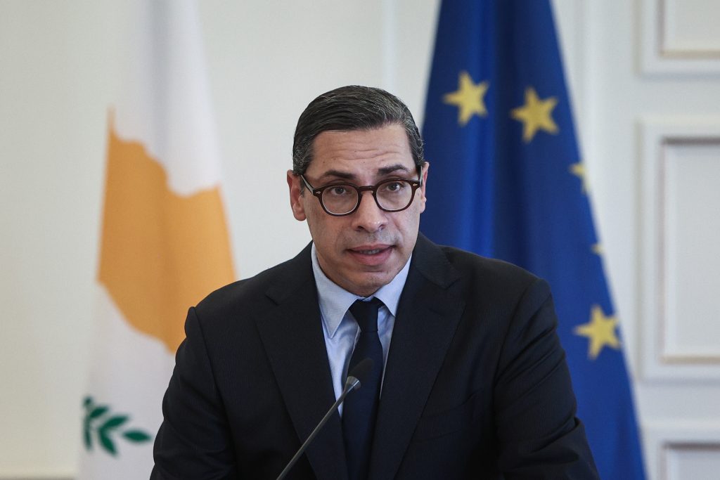 Κωνσταντίνος Κόμπος: «Δεν μπορεί να υπάρξει λύση για την Ουκρανία χωρίς την Ουκρανία»