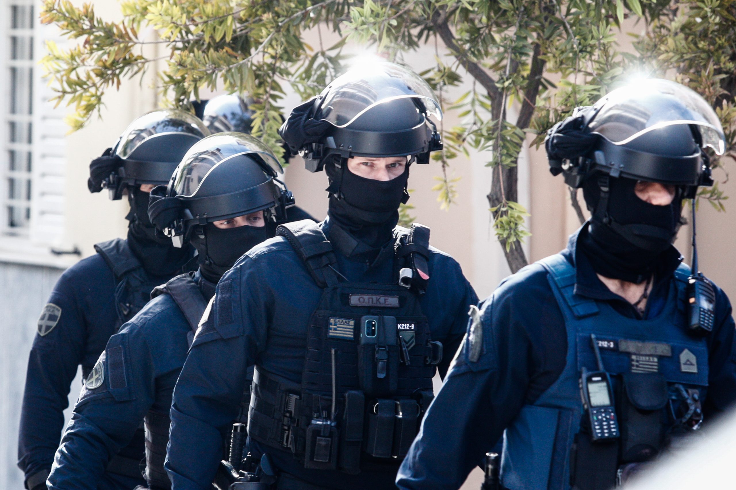 Μεγάλη επιχείρηση της ΕΛ.ΑΣ. στην Κρήτη – Τρομακτική η δράση κυκλώματος με αστυνομικούς, στρατιωτικούς και επιχειρηματίες