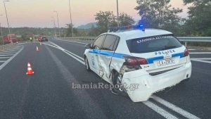 Έπεσε πάνω σε περιπολικό στην παλαιά εθνική οδό Λαμίας-Ραχών