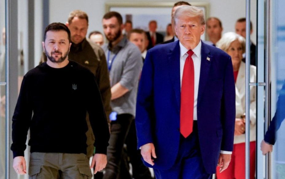 Στη Φλόριντα ο Ζελένσκι για συνομιλίες με Τραμπ – «Εμπόδιο για την ειρήνη η ΕΕ», δηλώνει ο Λαβρόφ