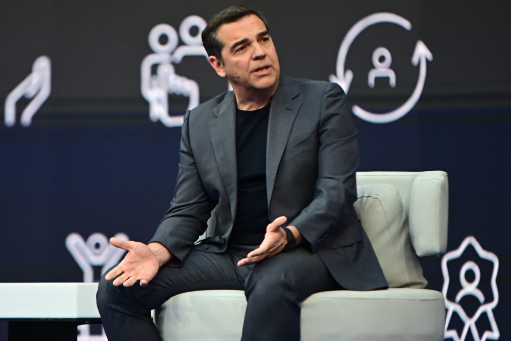 Επιστροφές, καταστροφές