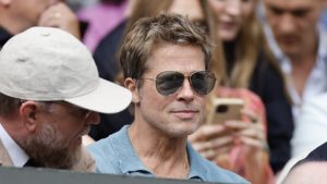 Μπραντ Πιτ: Έφτασε στην Ύδρα για γυρίσματα της νέας του ταινίας – Η Κίμπερλι Γκιλφόιλ αναμένεται να τον επισκεφθεί