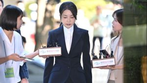 Νότια Κορέα: Φυλάκιση 20 μηνών για την πρώην πρώτη κυρία Κιμ Κέον Χι – Καταδικάστηκε για διαφθορά