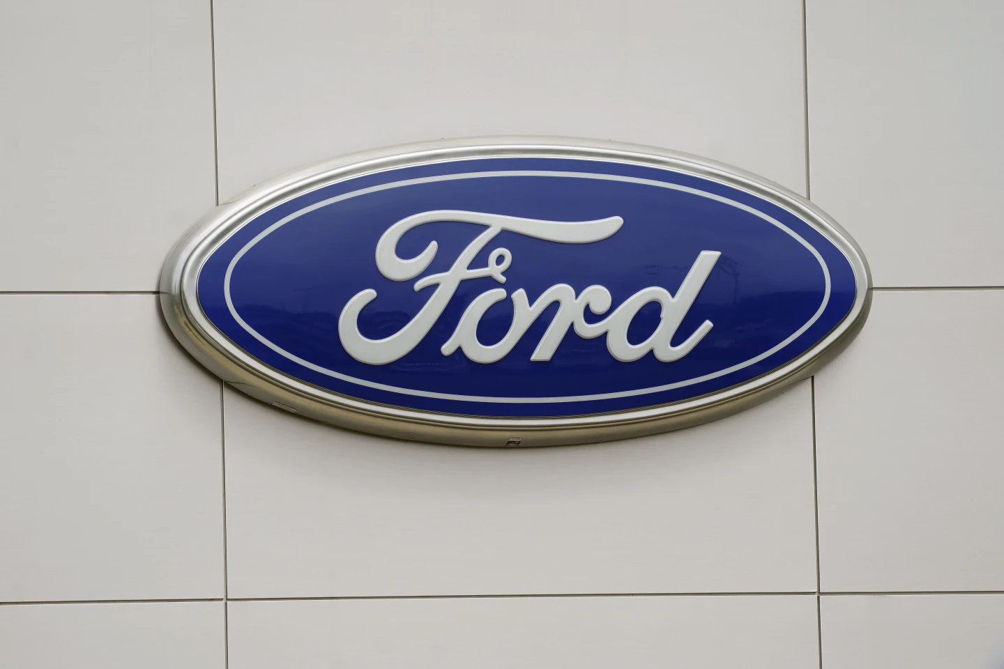 Η Ford καταργεί έως 1.000 θέσεις στο εργοστάσιο της Κολωνίας