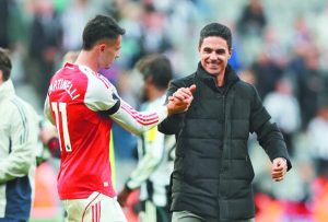 Μικέλ Αρτέτα για τον οπαδό της Σίτι με το μπουκάλι: «αυτός είναι ένας, εμείς έχουμε 60.000 στο γήπεδο»