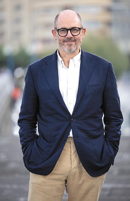 Από την Υδρα και τον Μπραντ Πιτ στα βιολιά Στραντιβάριους