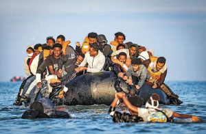 Διάσωση 24 μεταναστών νότια του Ταίναρου με τη βοήθεια της Frontex