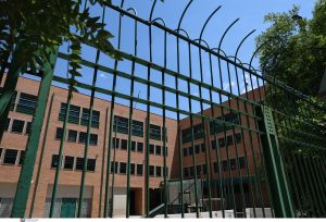 Βόλος: Παιδί βρέθηκε χτυπημένο στο κεφάλι σε προαύλιο Λυκείου