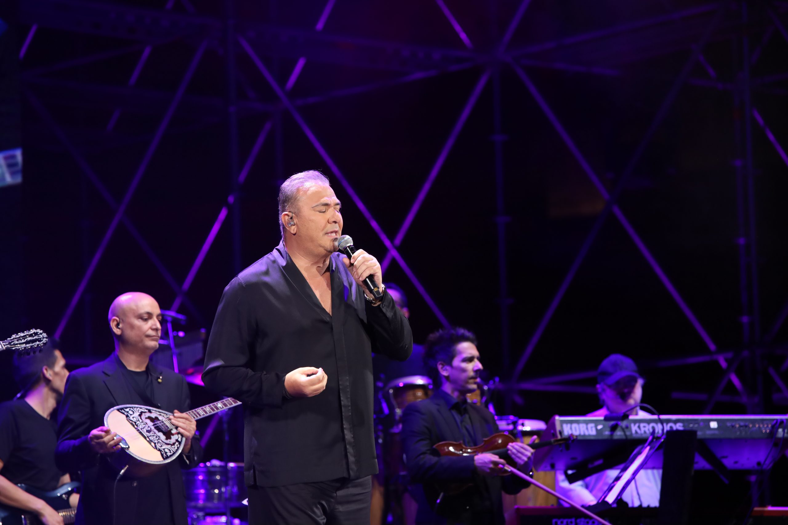 Αντώνης Ρέμος: Τα δάκρυα για τη Μαρινέλλα και η αφιέρωση στο κατάμεστο Ηρώδειο