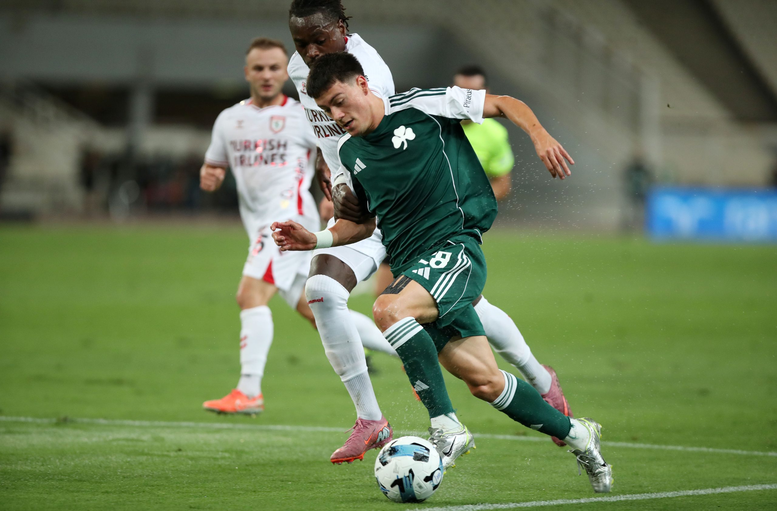 Παραμένει στα πιτς ο Πελίστρι