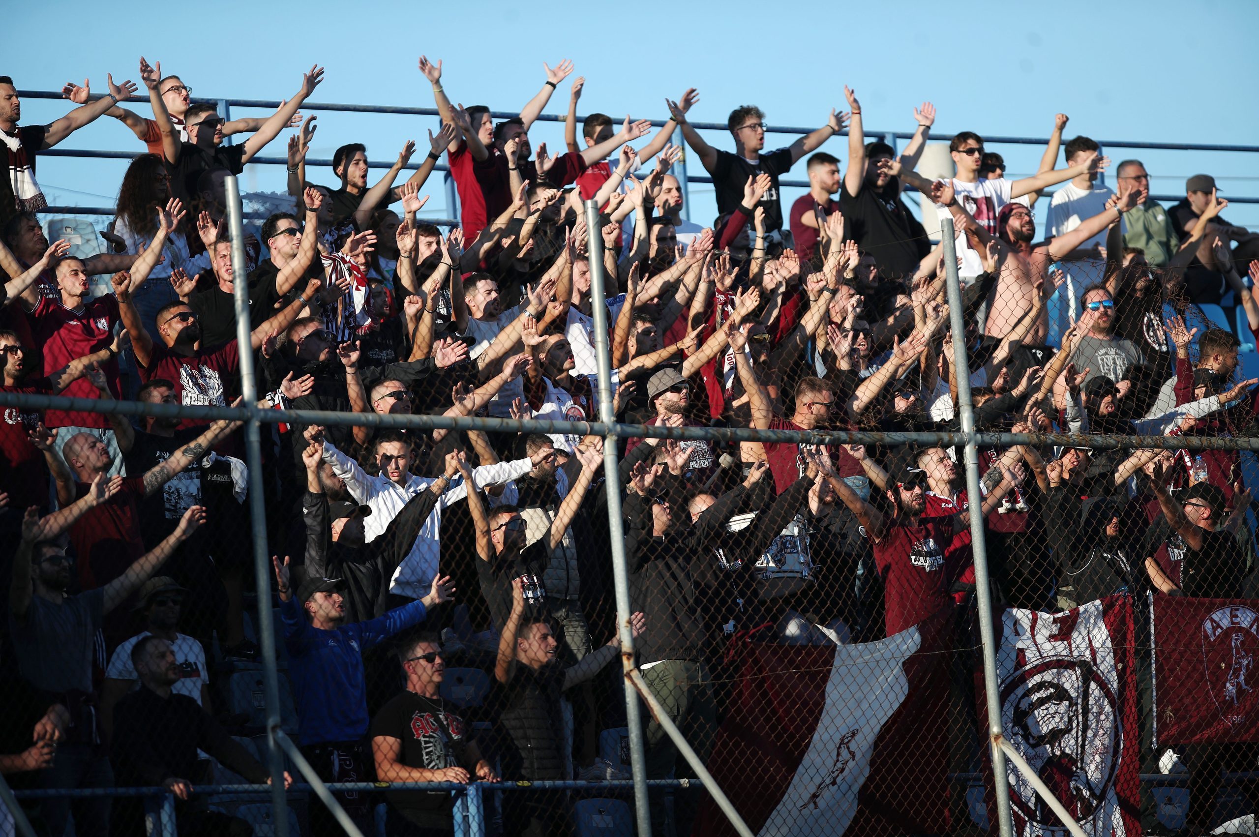 Επίθεση αγνώστων σε οπαδούς της ΑΕΛ Novibet