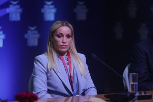 Απαράδεκτη άρνηση οδηγού ταξί να δεχτεί τον σκύλο – οδηγό της Καρολίνας Πελενδρίτου (video)