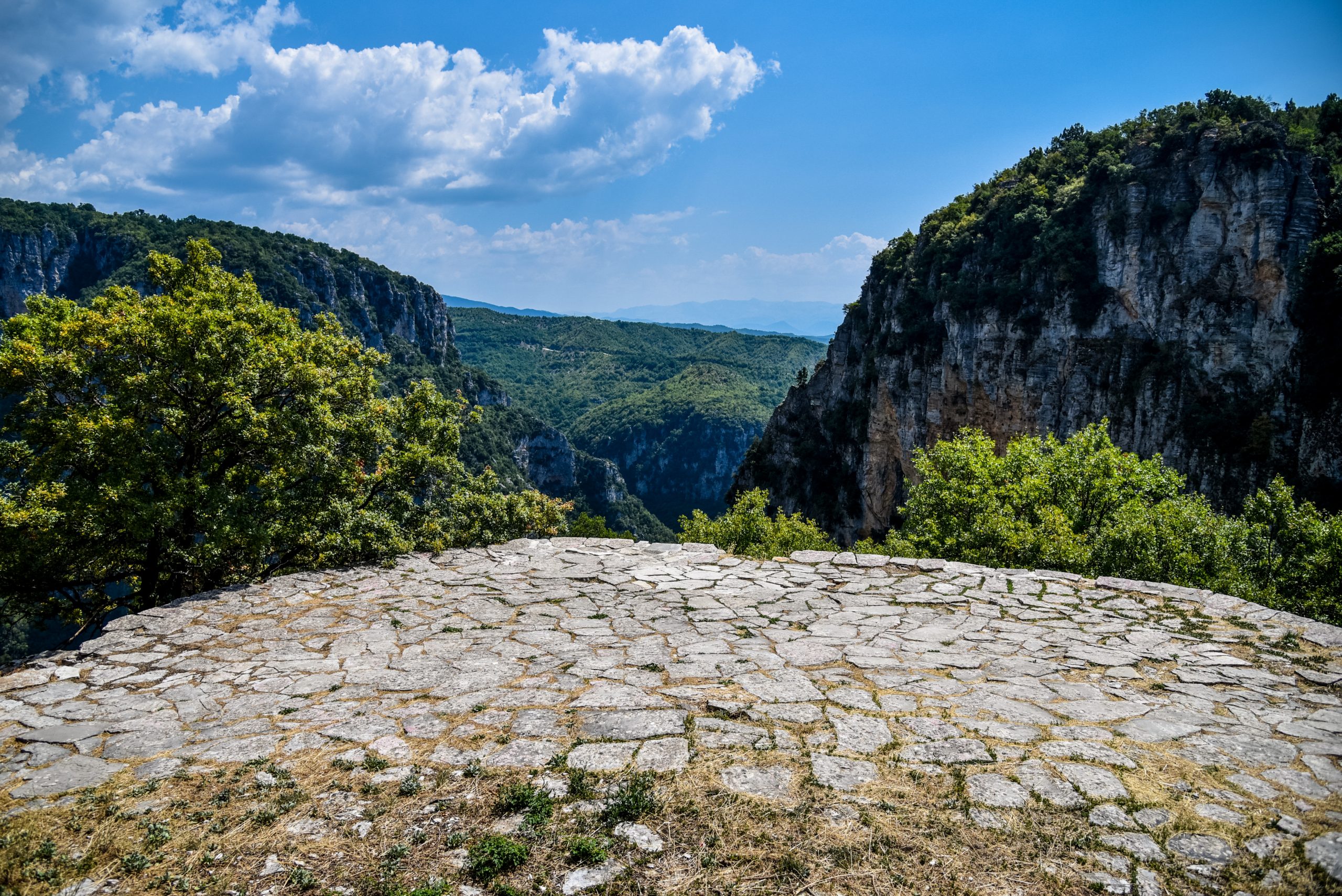 Αγνοείται τουρίστρια στο Ζαγόρι – Εξαφανίστηκε όταν ο σύζυγός της έφυγε για να βγάλει φωτογραφίες