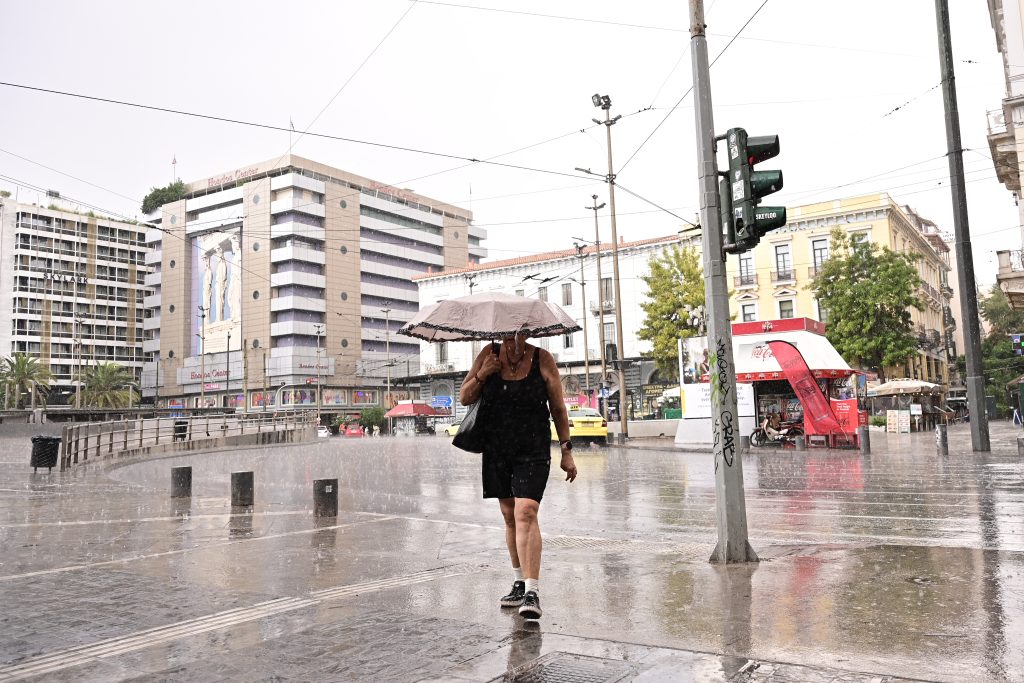 Καιρός: Πού αναμένονται μπόρες και μεμονωμένες καταιγίδες την Παρασκευή (5/9) – Πρόγνωση από την Ελίνα Καρέτσου