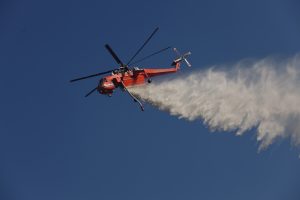 Φωτιά στο Άλσος Αχαΐας – Μπαράζ 112 για εκκενώσεις οικισμών