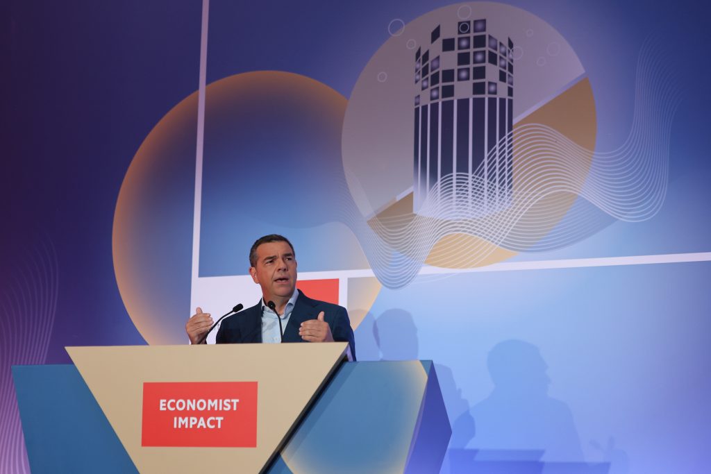 Κυβερνητικές πηγές για ομιλία Τσίπρα: «Το ποτάμι δεν γυρίζει πίσω»