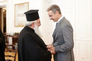 Συνάντηση Μητσοτάκη με αντιπροσωπεία της Εκκλησίας της Κρήτης
