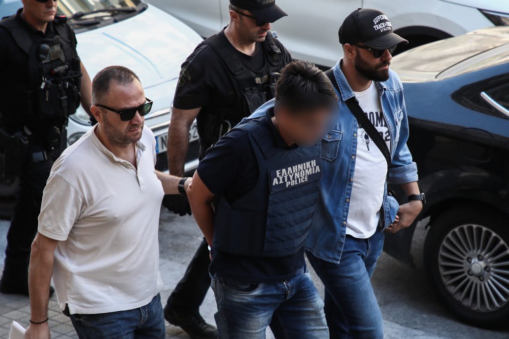 Θεσσαλονίκη: Στον Εισαγγελέα ο 50χρονος που έπνιξε την αδελφή του – Το χρονικό του στυγερού εγκλήματος