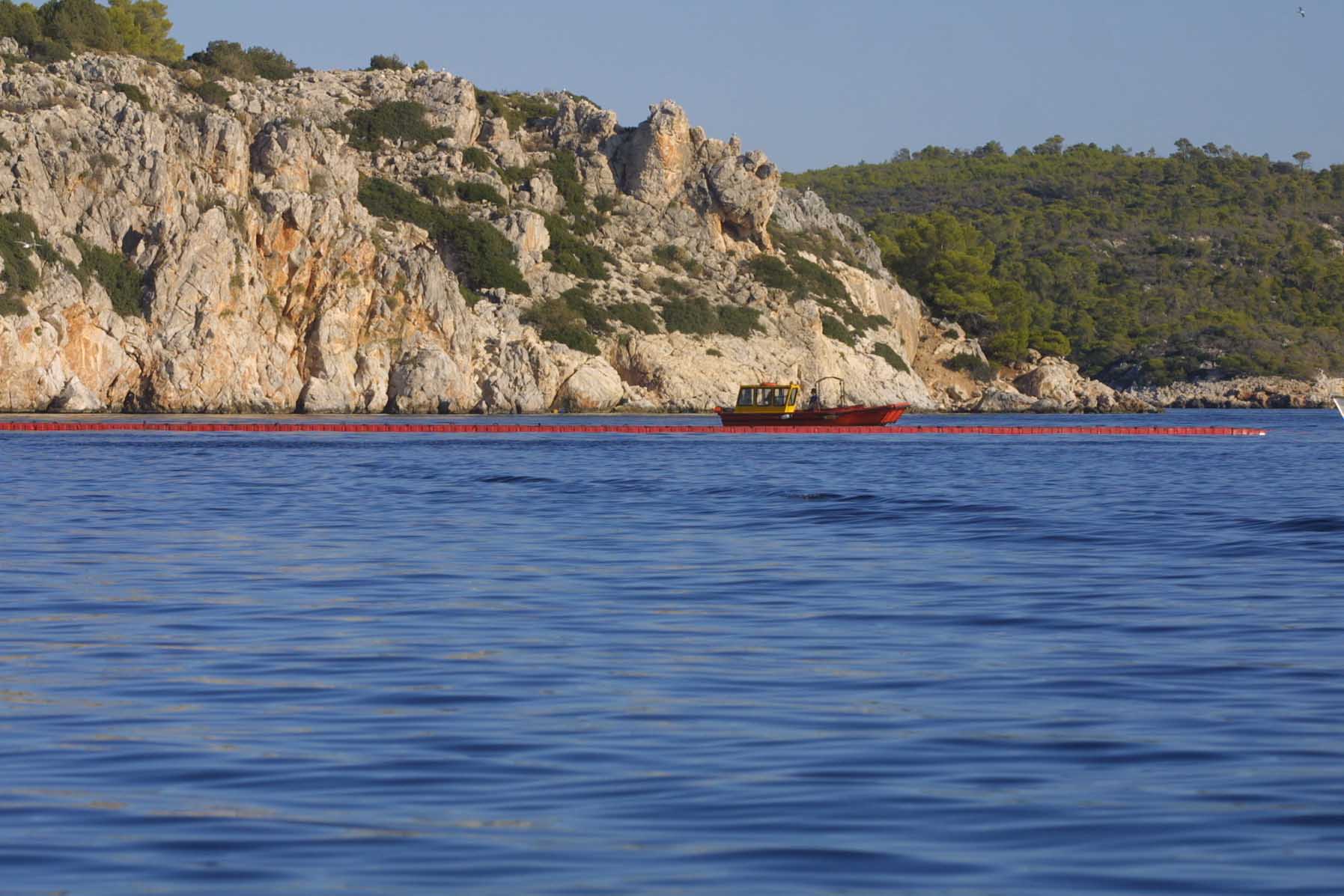 Συλλήψεις στο Αγκίστρι για παράνομη απόρριψη αποβλήτων