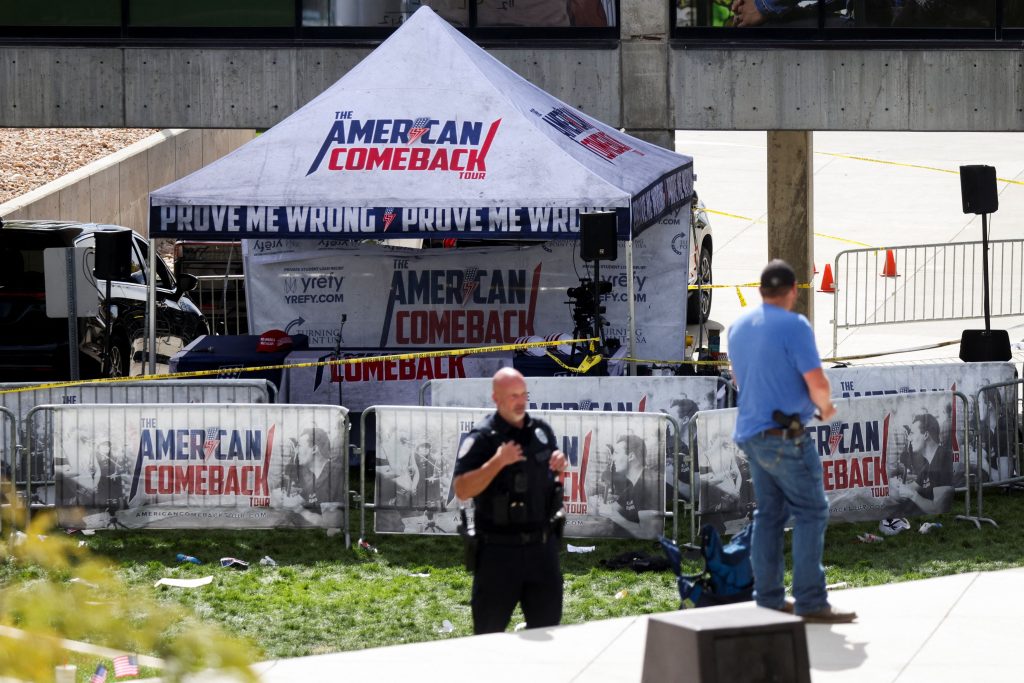 FBI για δολοφονία Τσάρλι Κερκ: Εντοπίστηκε το όπλο του δράστη – «Υπάρχει καθαρό βίντεο του σκοπευτή»