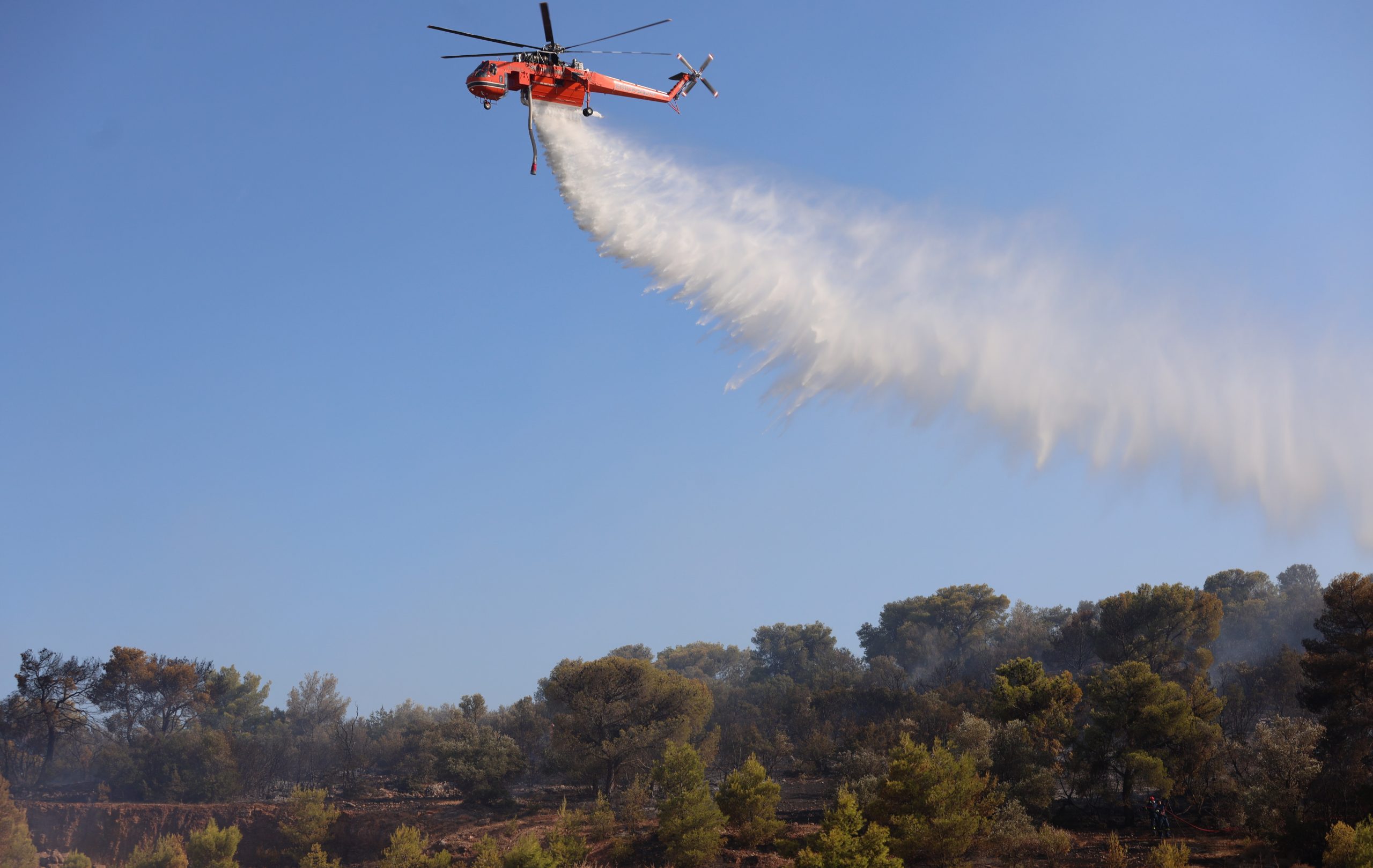 Φωτιά τώρα στον Μελιγαλά - Στη μάχη εναέριες δυνάμεις