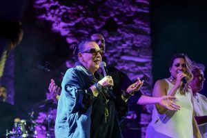 Λίνα Νικολακοπούλου στο Sani Festival: Μία υδάτινη ραψωδία που έγραψε τον επίλογο του φετινού καλοκαιριού