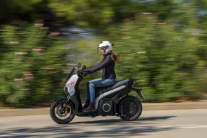 SEAT MÓ 125: Το ηλεκτρικό σκούτερ ακόμη πιο προσιτό