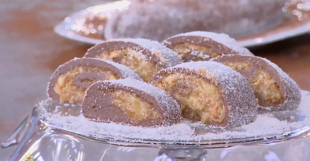 Κορμός σοκολάτας με γέμιση μπανάνα και φουντούκια από τον Δημήτρη Σκαρμούτσο