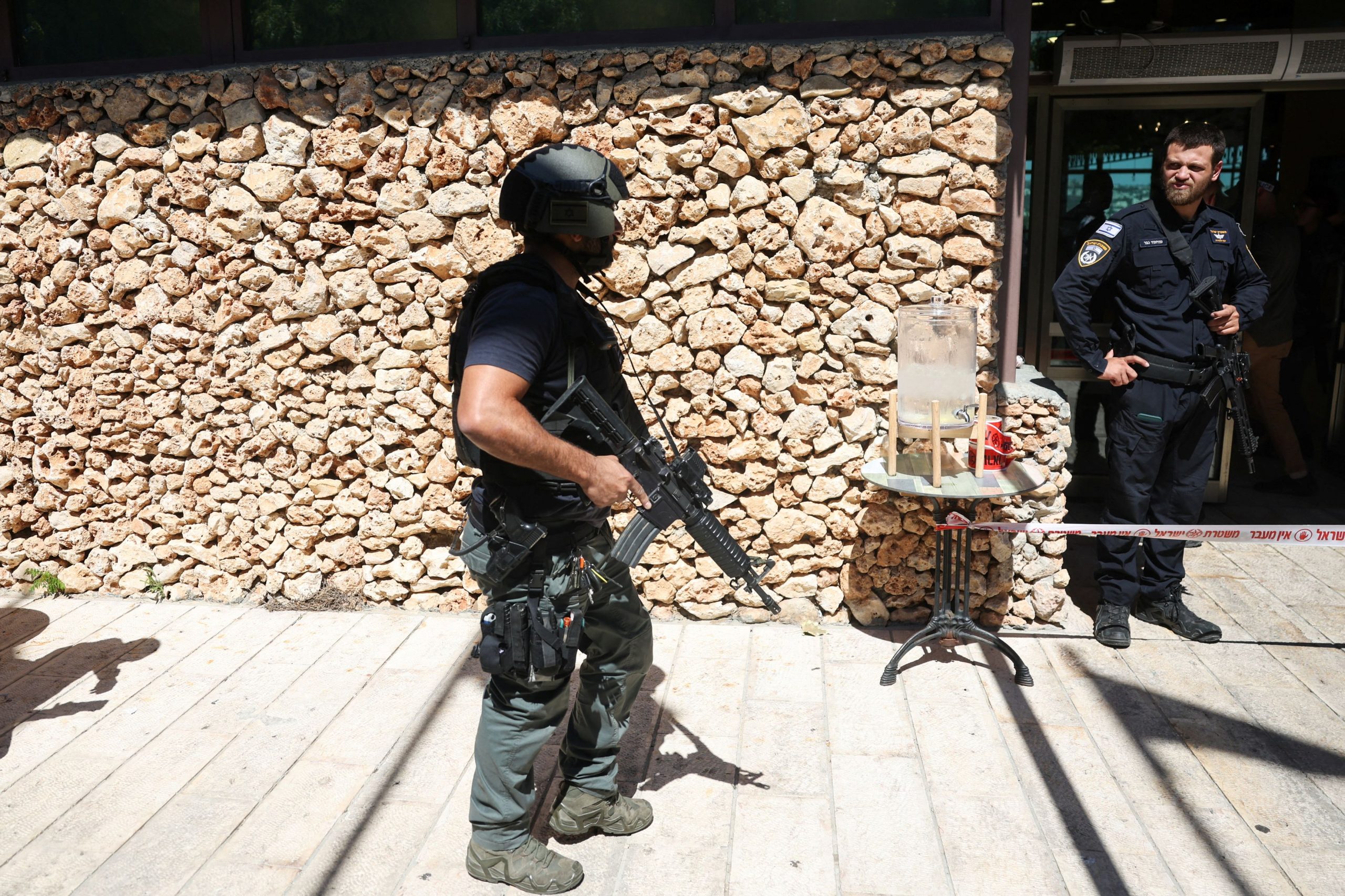 &Nu;έ&omicron; &mu;&iota;&sigma;&theta;&omicron;&lambda;ό&gamma;&iota;&omicron; &epsilon;&nu;&sigma;&tau;ό&lambda;&omega;&nu;: &Alpha;&upsilon;&xi;ή&sigma;&epsilon;&iota;&sigmaf; &kappa;&alpha;&iota; &alpha;&nu;&alpha;&delta;&rho;&omicron;&mu;&iota;&kappa;ά έ&omega;&sigmaf; 3 &mu;ή&nu;&epsilon;&sigmaf; - &Pi;ό&tau;&epsilon; &kappa;&alpha;&iota; &pi;ό&sigma;&alpha; &theta;&alpha; &lambda;ά&beta;&omicron;&upsilon;&nu; &sigma;&tau;&rho;&alpha;&tau;&iota;&omega;&tau;&iota;&kappa;&omicron;ί &kappa;&alpha;&iota; &Sigma;ώ&mu;&alpha;&tau;&alpha; &Alpha;&sigma;&phi;&alpha;&lambda;&epsilon;ί&alpha;&sigmaf;