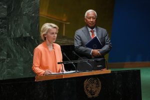 Η Φον Ντερ Λαιεν «δικαιώνει» τον Τραμπ: Η Ευρώπη θα απεξαρτηθεί πλήρως από το ρωσικό πετρέλαιο μέχρι το τέλος του 2025