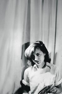 Πατρίσια Χάισμιθ: Το πορτρέτο μιας συγγραφέως σε νεαρή ηλικία και οι ερωτικές της περιπέτειες