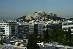 Δήμος Αθηναίων: Τα δημοτικά τέλη «παγώνουν» το 2026 – Μηδενικά για νέους γονείς
