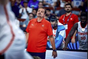 Eurobasket: Γίγαντες στο παρκέ, νάνοι εκτός