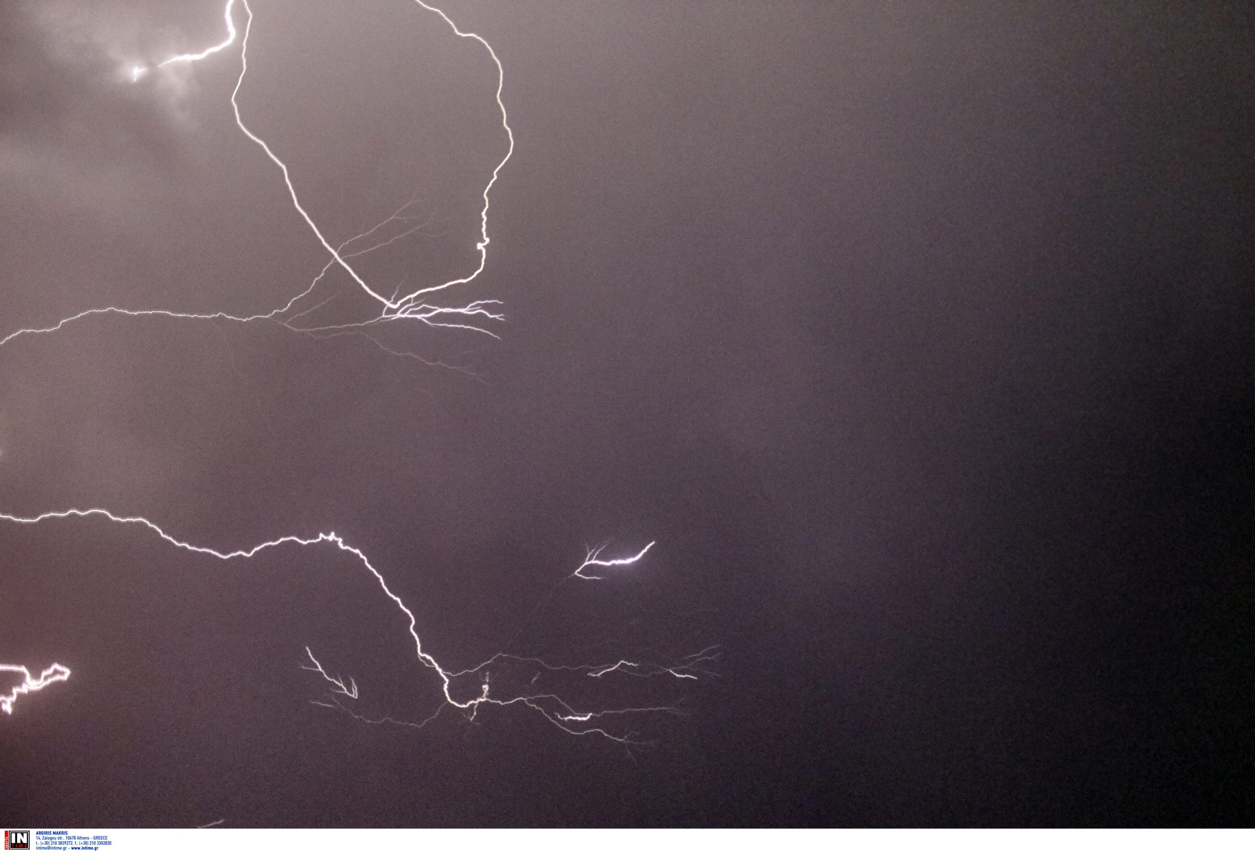 Καιρός: Βροχές και καταιγίδες εξπρές - Πού και πότε θα χτυπήσουν