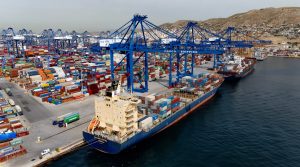 Reuters: Στο στόχαστρο των ΗΠΑ, COSCO και λιμάνι Πειραιά