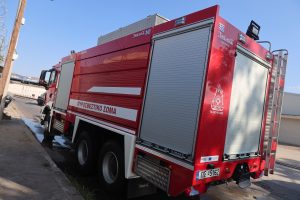 Αυτοκίνητο στον Κηφισό τυλίχτηκε στις φλόγες: Κομφούζιο στο ρεύμα προς Πειραιά